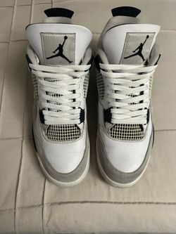 Jordan 4 military Blk size 12