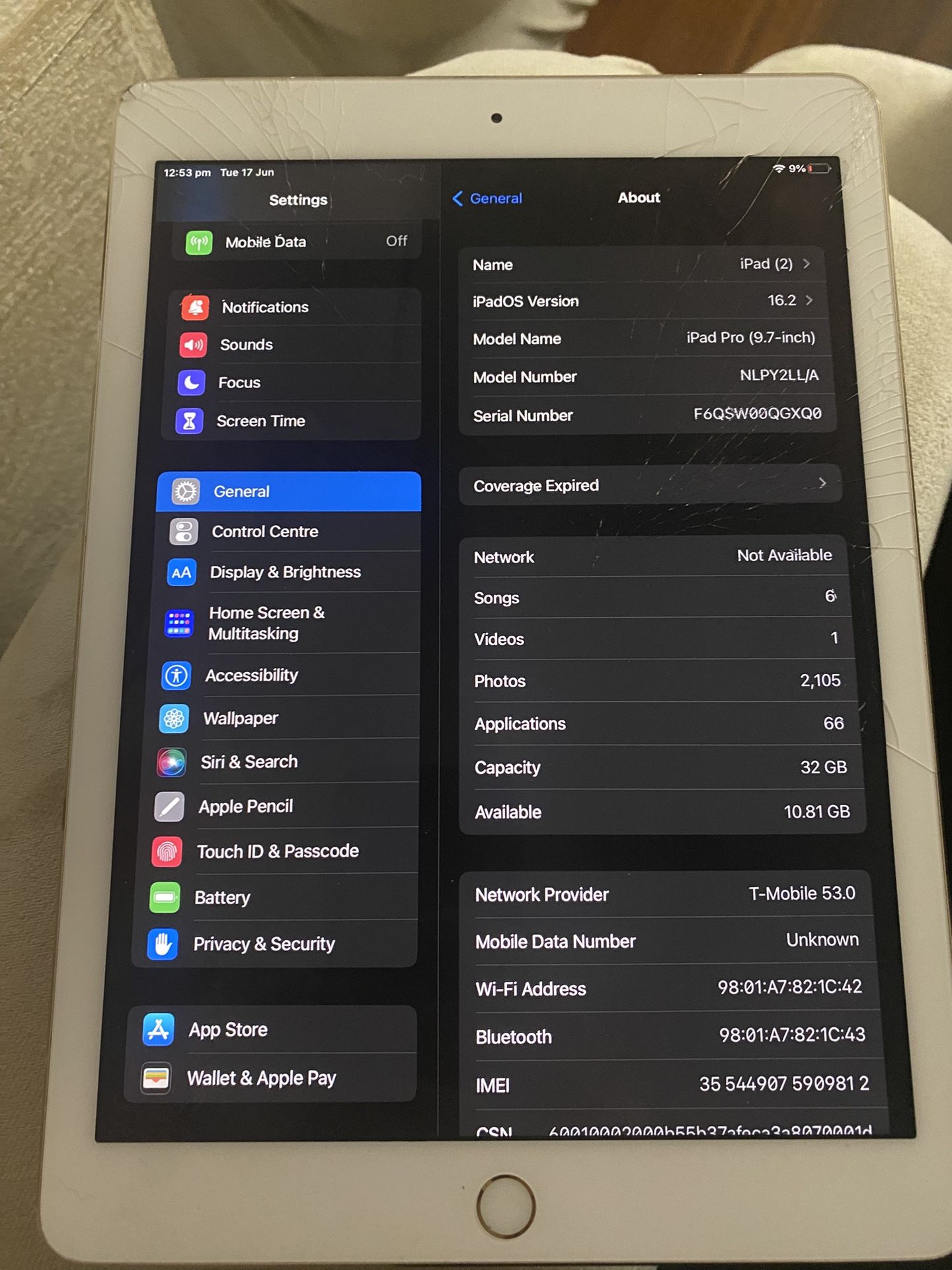 iPad (glass Needs Replaced) See Description