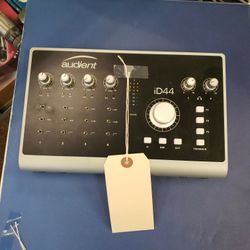 Audient iD44 Audio Interface With Power Cord And USB