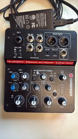 HARBINGER LV7 mixer