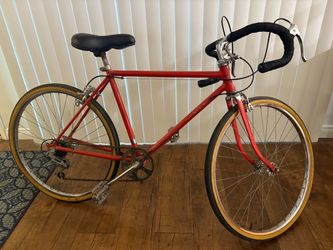 Vintage Schwinn road bike