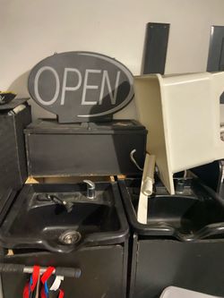 Salon Equipment