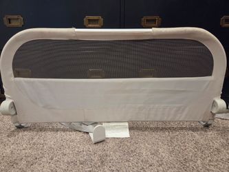 Munchkin Toddler Bed Rail – Fold Down Safety Rail
