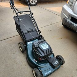 Craftsman 22-in 6.0 HP Self-propelled Lawn Mower Runs Excellent Extremely Nice Shape