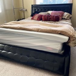 Modern Black Bedroom Set And Desk