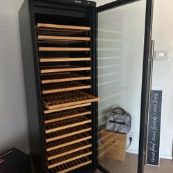 Very Nice High Quality 163 Bottle Avanti Wine Fridge 