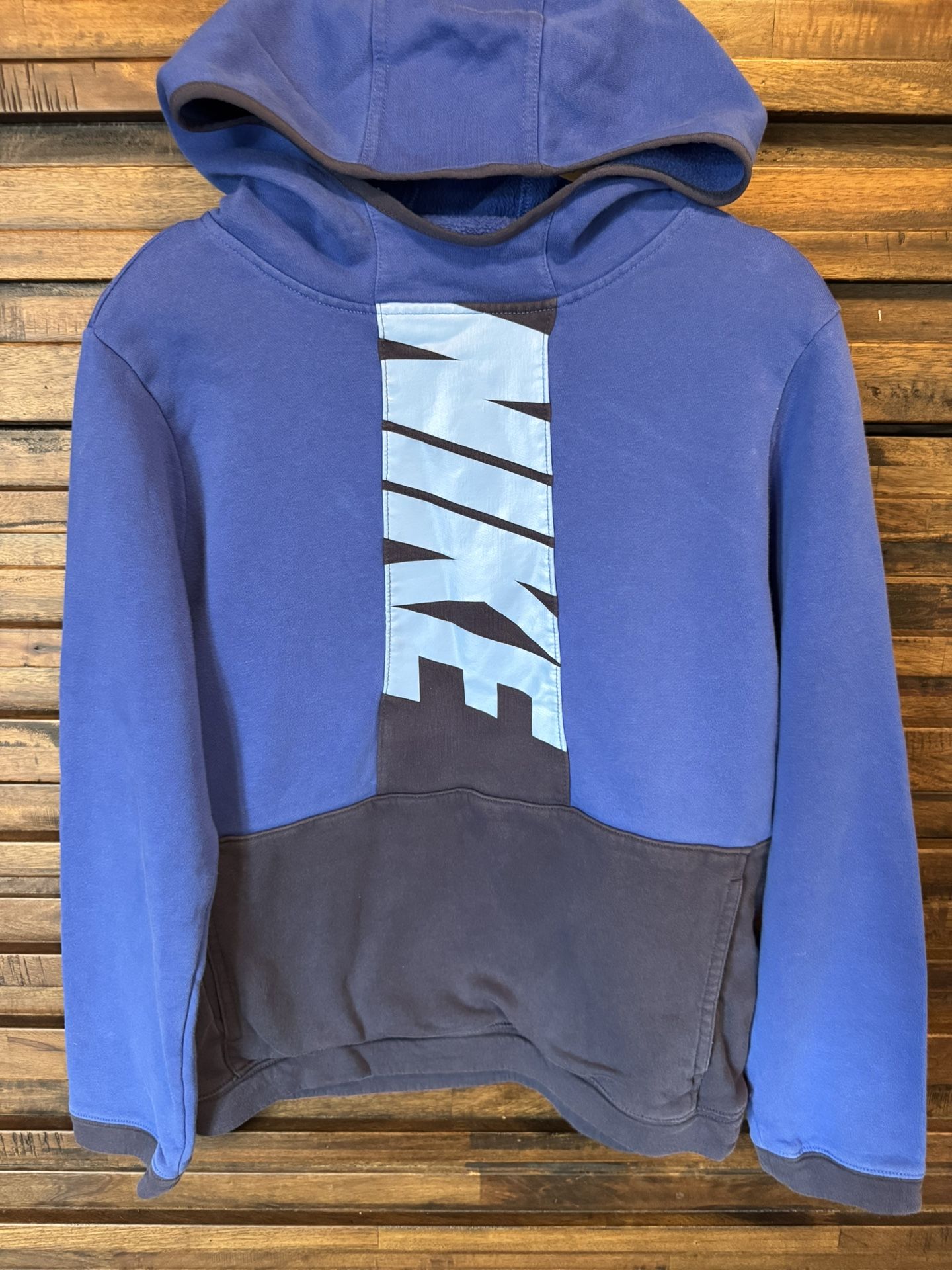 Nike Sportswear Amplify Sweatshirt Pullover Hoodie Boys Youth XL Graphic Blue
