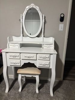 Vintage Style Vanity