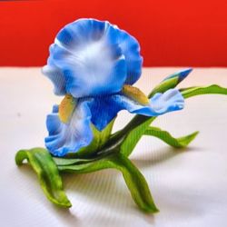 LENOX Fine Porcelain Decorative Accent "Iris" 6" x 3" x 4" (1989 Taiwan)