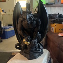Statue