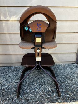 Svan of Sweden Wooden Clamp-On High Chair | Scandinavian Baby Seat