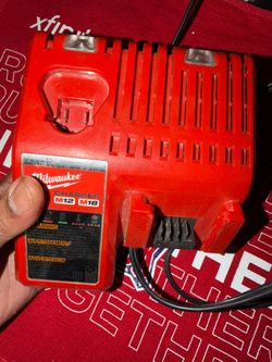 Milwaukee M12 M18 Charger