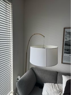 Couch lamp with smart light