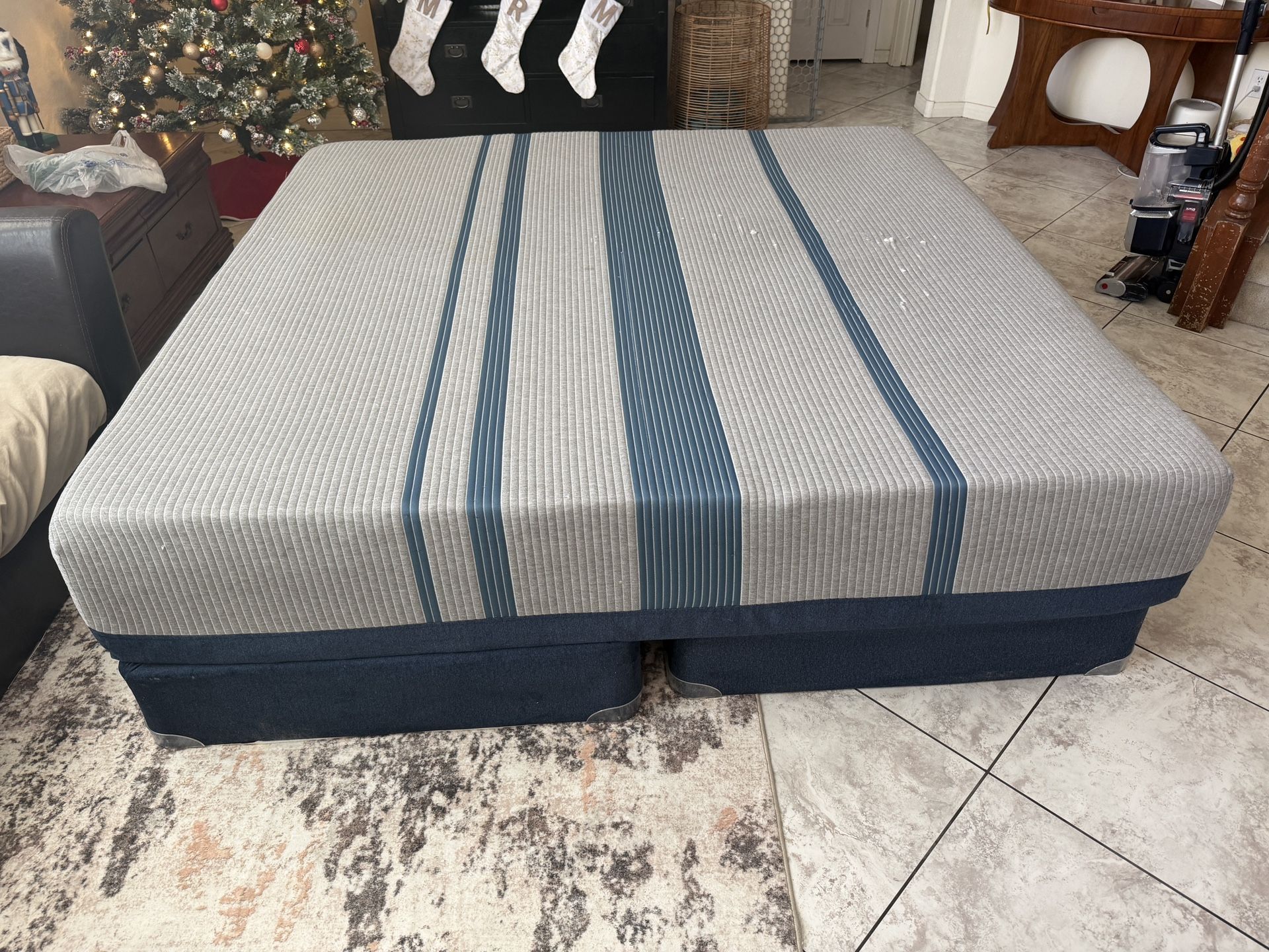 Memory Foam King Size Mattress & 2 Box Springs