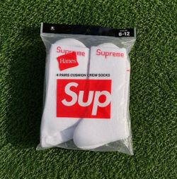 Supreme Socks