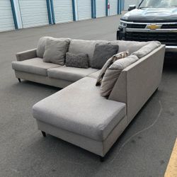 Sectional Sofa 