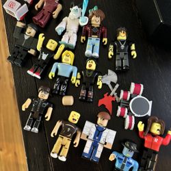 Roblox Figure