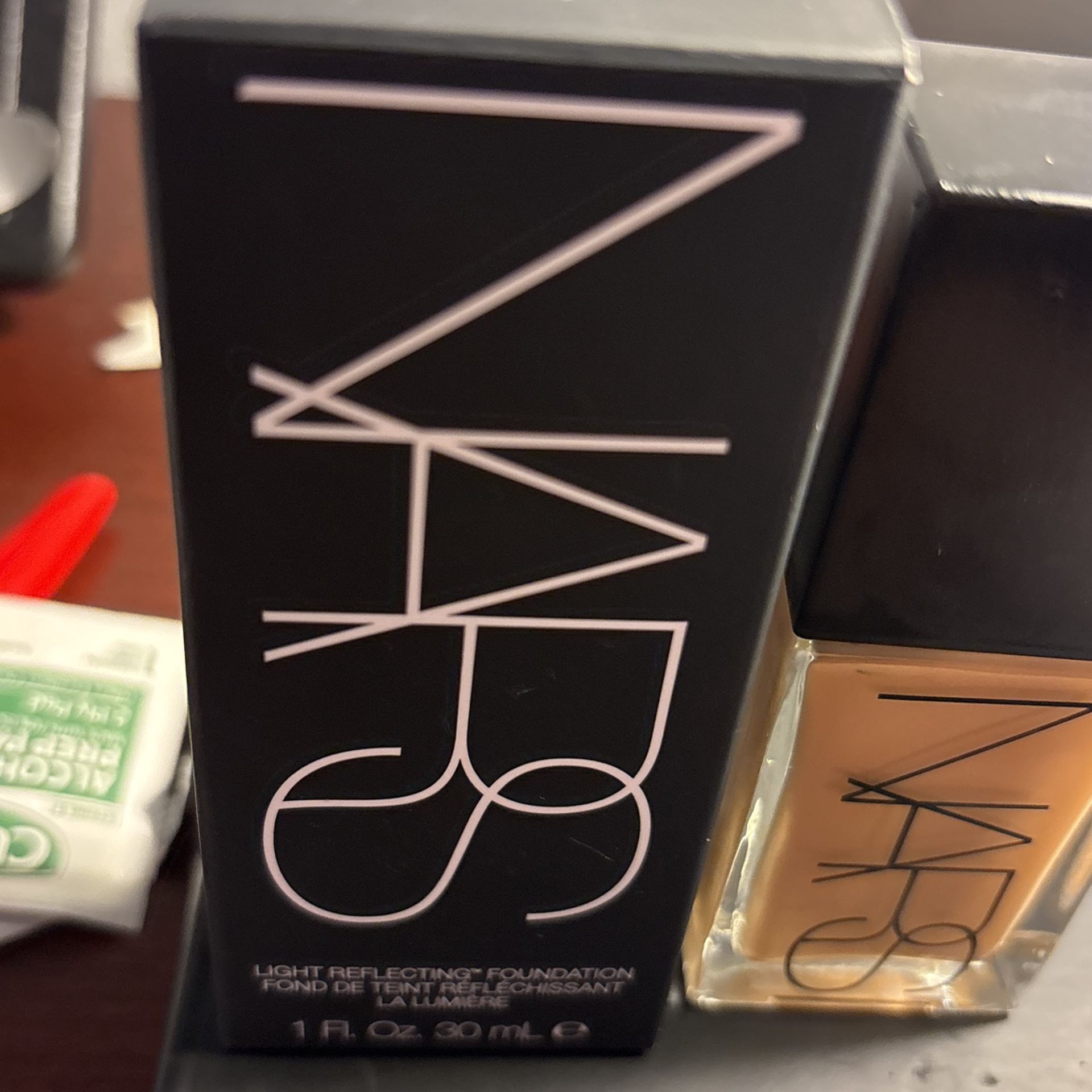 NARS Light Reflecting Foundation