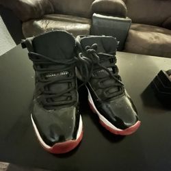 Air Jordan 11 Retro Bred