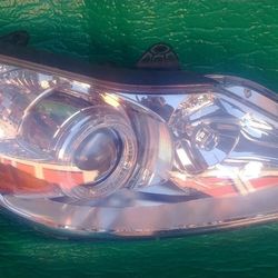 Passenger Right Headlight Sedan Halogen Fits 09-11 GENESIS 23933