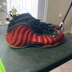 Foamposit Size 13 Red Metallic