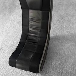 Black Video Gaming Chair – Comfortable & Sleek