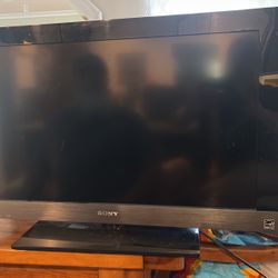 32" Sony Bravia Flatscreen TV