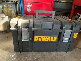 Dewalt tool box