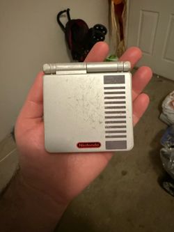 Game Boy Advance, NES edition