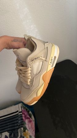 Offwhite Jordan 4s size 7