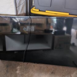 55 inch Samsung TV with Wall Mount