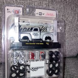 M2 Machines 1:64 Model Kit Release 42 1953 Chevrolet 3100 Truck