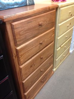 Premium 100% pinewood dresser