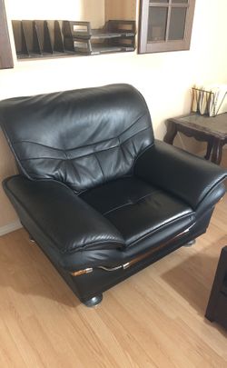Leather sofa barely used