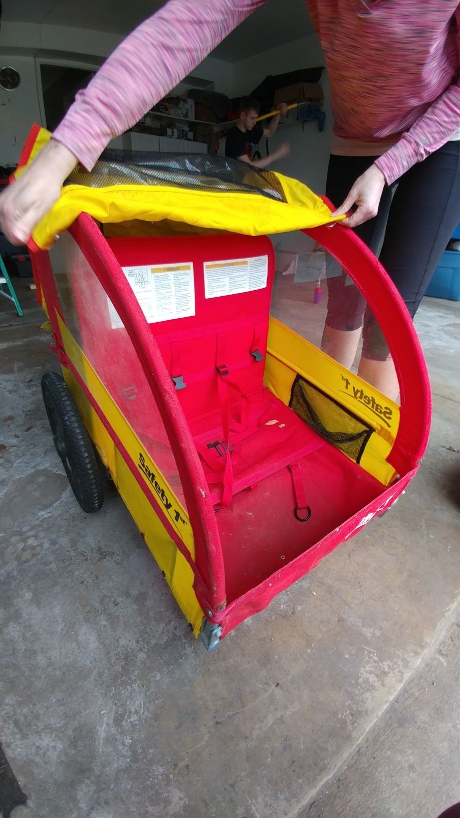 Safety first clearance bike trailer