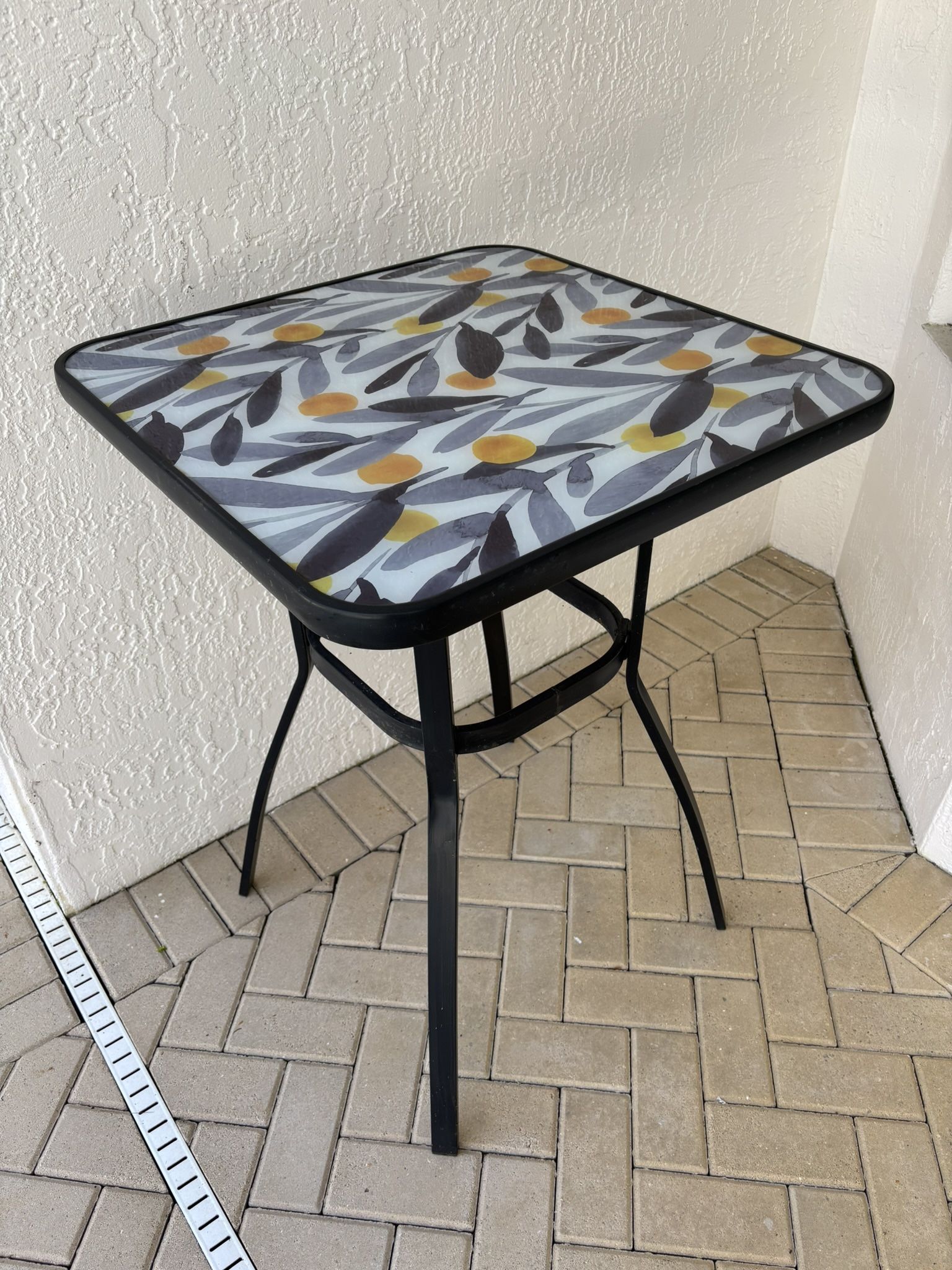 Outdoor Table, reduced!