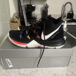 Kyrie 5 Friends