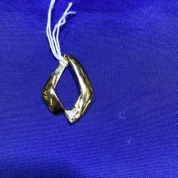 14KT Gold Diamond Pendant 