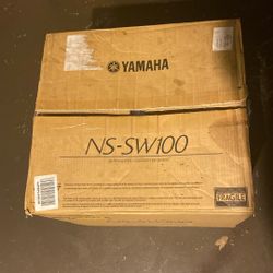 Yamaha Subwoofer 