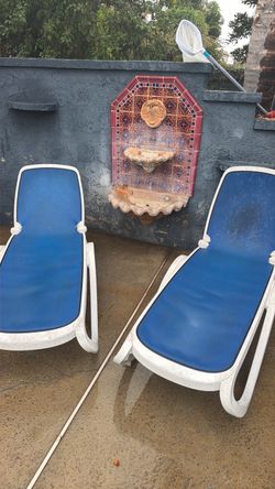 Pair of Pool Lounge Chairs / Chaise Lounges