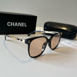 A classic and versatile sunglasses for men and women