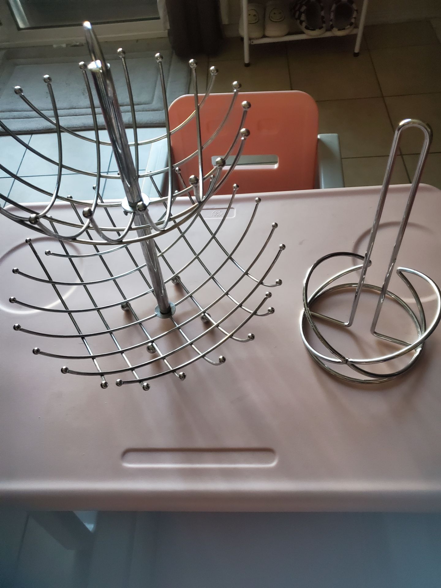 Fruit basket and napkin Holder (12 for both)