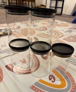 Moving Sale! Set of 5 Clear Pantry Storage Containers