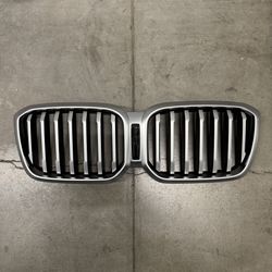 2022-2023 BMW X3 X4 FRONT GRILLE OEM (contact info removed)4DE USED