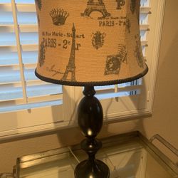 Decorative Paris Lamp In Working Condition