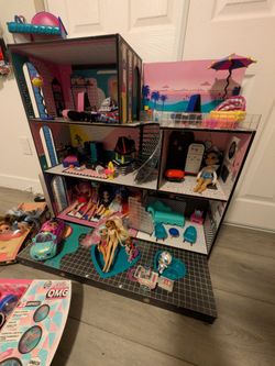 LOL Dollhouse, Dolls, Cars, and Accessories