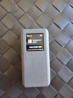 FiiO BTR7 Portable Bluetooth DAC/Amp with Leather Case - Great Condition