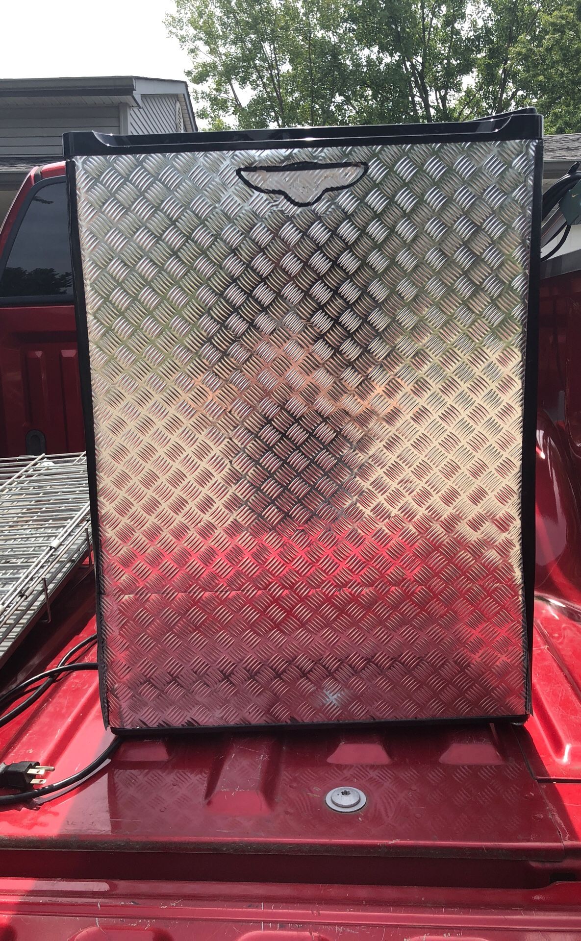 Mini fridge