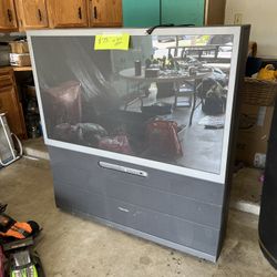 Toshiba Rear Projection TV