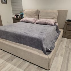 King Size Bed 